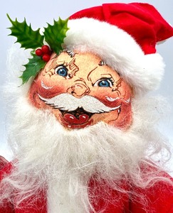 lot 16 image: Vintage ANNALEE 90 Santa Figure with Good Girls & Boys List
