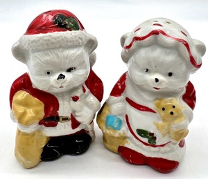 lot 21 image: Vintage Lot of Creamer, Salt & Pepper Shakers and Music Playing Santas and More