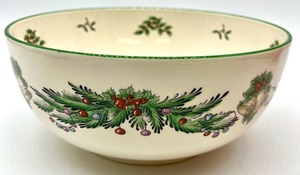 lot 25 image: Vintage SPODE ENGLAND Christmas Tree 9.25 Round Salad Bowl with Box and 2 x 5.5 Salad Bowls