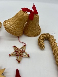 lot 81 image: Vintage Straw Christmas Ornaments Scandinavian Sweden Classic