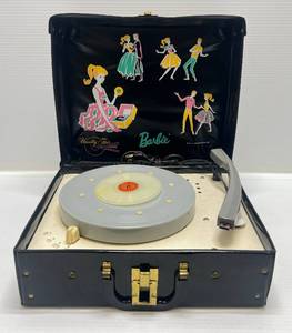 lot 22 image: 1962 Barbie Portable Record Player (Turns On But Does Not Spin)