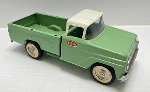 lot 56 image: 1960s Tonka Light GreenWhite Fleetside Farm Truck (VERY CLEAN)