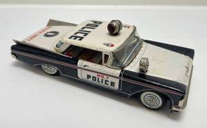 lot 87 image: Vintage 1960s Yonezawa Toys Tin Litho 8 34 Buick Police Friction Driven Toy Car (WORKS) NICE CONDITION