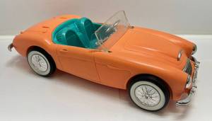 lot 88 image: Vintage 1960s Mattel Barbie Austin-Healy Sports Car (VERY CLEAN)