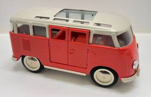 lot 90 image: Vintage 1960s Buddy L The Buddywagon 23 VW Volkswagon Window Van (VERY CLEAN)