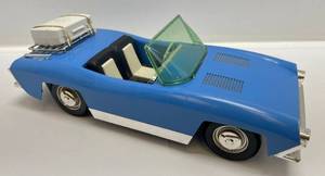 lot 92 image: RARE Vintage Penny Brite Doll Travel Car (VERY CLEAN)