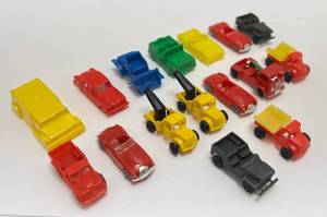 lot 120 image: 1960s Mohawk & MPC Brand Miniature Plastic Cars & More