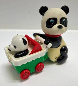 lot 135 image: Vintage 1960s Plastic Battery Operated Bump-N-Go Toy Made In Taiwan (WORKS)