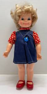 lot 160 image: Vintage 1972 Kenner Cabbigale Doll 18 Tall (Voice Box Not Working) VERY CLEAN