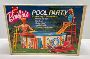 lot 165 image: 1973 Mattel Barbies Pool Party NIB