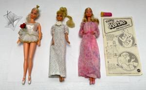 lot 168 image: 1960s-70s Barbies Including Ballerina, Kissing Barbie And More