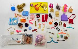 lot 181 image: 1960s-70s Barbie Accessories