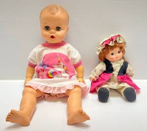 lot 238 image: 1960s70s Misc. Dolls 1 14 1 23