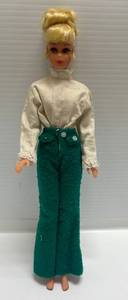 lot 273 image: 1966 Mattel Barbie Fashion Doll Francie (Arms And Legs Good) VERY CLEAN