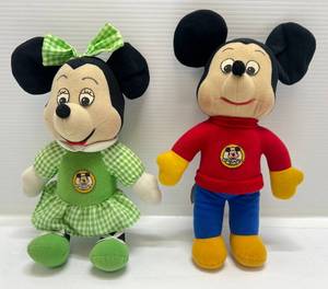 lot 291 image: 1970s Knickerbocker Mickey And Minnie Mouse Plush Toys 12