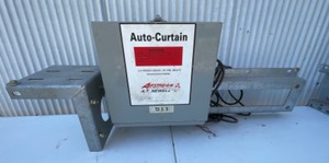 Airstream auto curtain