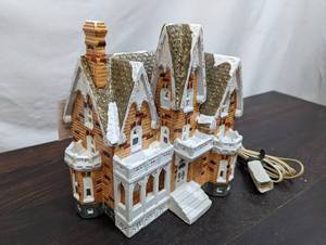 Department 56 Snow Village Haversham House