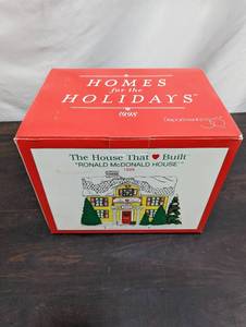Department 56 Homes For The Holidays Ronald McDonald House 1998