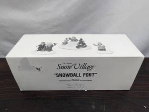Department 56 Snow Village Snowball Fort