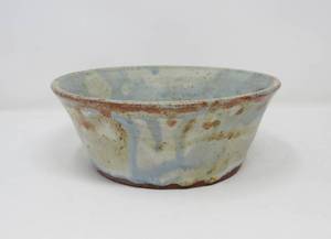 lot 39 image: Two Pottery Serving Bowls  12 and 6.5 diameter