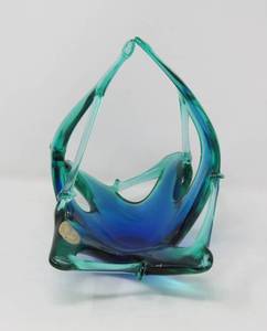 lot 177 image: Murano art glass basket