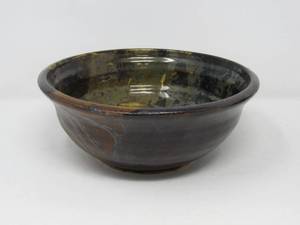 lot 55 image: 2 Pc group Ceramic Bowl  Metallic spherical art glass vase