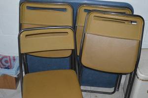 lot 105 image: 4 Folding Chairs