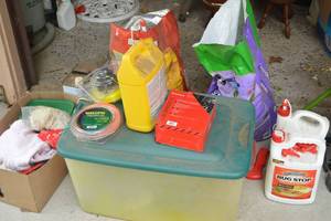 lot 119 image: Garden Cleanup Combo - See Pictures
