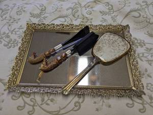 lot 81 image: Mirror and Hair Set