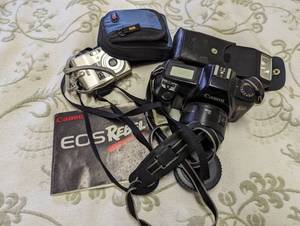 lot 82 image: Cameras Collection