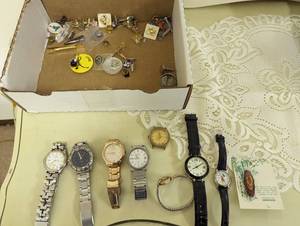 lot 83 image: Mens Collection