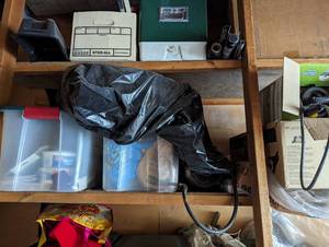 lot 115 image: Contents of Shelf - See Pictures