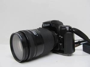 Nikon N6006 Film Camera wNikkor Zoom Lens