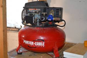 lot 28 image: Porter and Cable Compressor