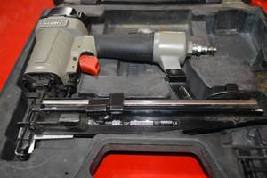 lot 33 image: Porter & Cable Nail Gun