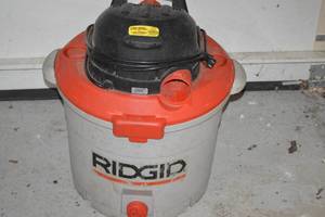 lot 38 image: Ridgid Canister Vac