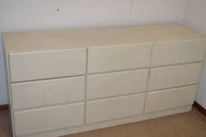 lot 106 image: Dresser