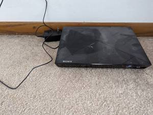 lot 67 image: Sony Blu-ray player