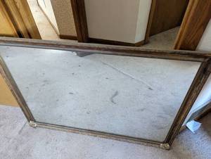 lot 78 image: Large Mirror