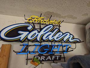 lot 31 image: Mich Golden Light Neon Sign