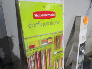 Rubbermaid Closet System