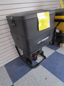 Baseline Salt Spreader