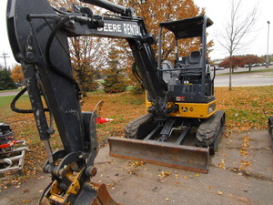 2019 JD Mini Excavator  Crawler, 547.5 hrs