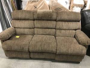 lot 2 image: BROWN FABRIC COUCH