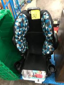 lot 21 image: DISPLAY EVENFLO CAR SEAT