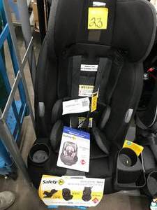 lot 23 image: DISPLAY MODEL SAFETY FIRST CARSEAT