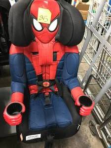 lot 25 image: DISPLAY MODEL SPIDERMAN CAR SEAT