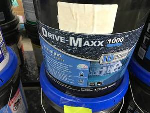 lot 130 image: BLACK JACK DRIVE MAXX 1000 SEALER