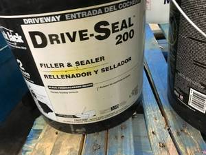 lot 160 image: BLACK JACK DRIVE SEAL 200