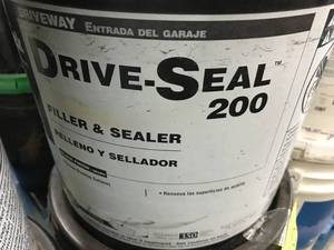 lot 199 image: BLACK JACK DRIVE SEAL 200